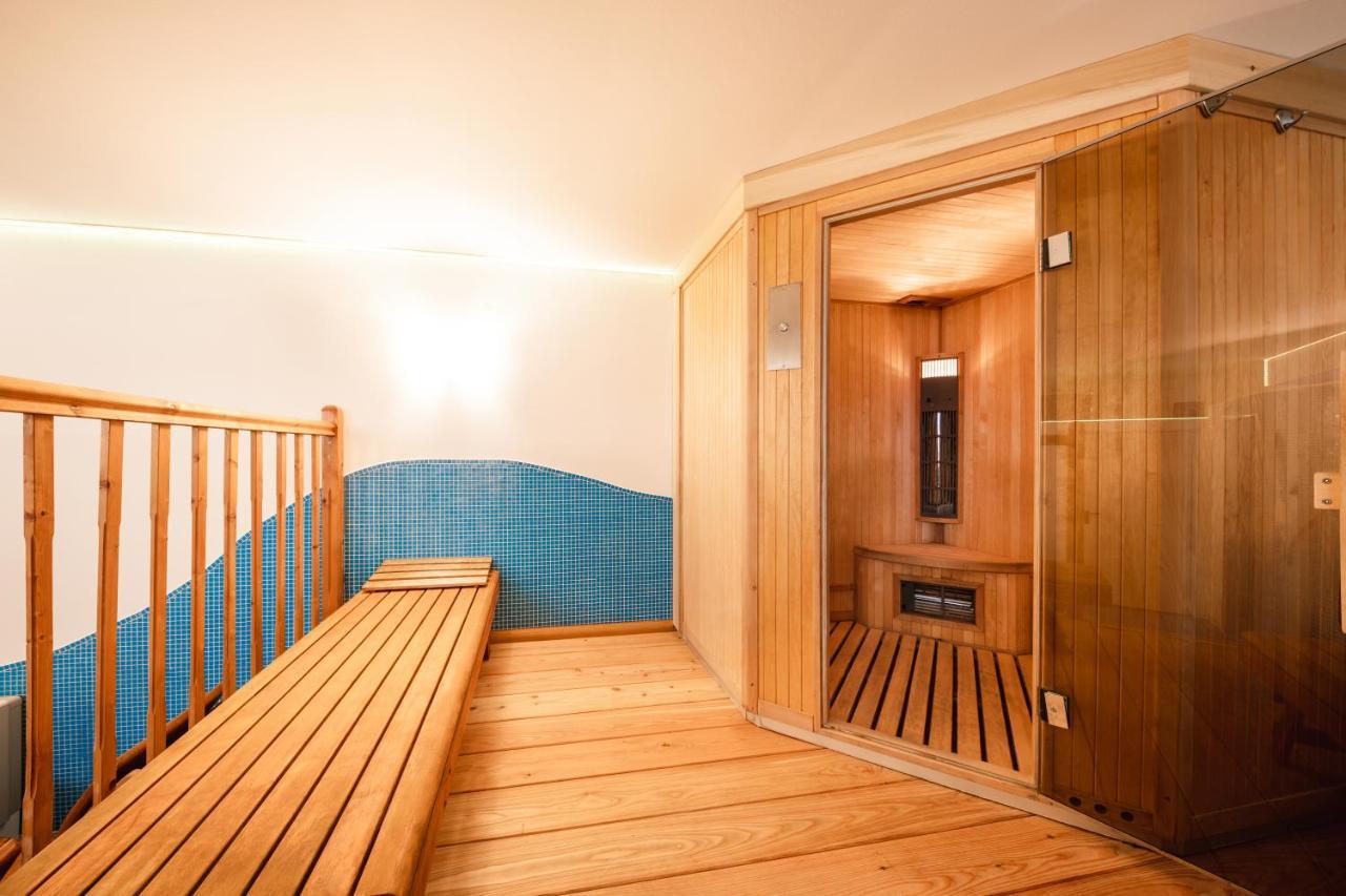 Hotel Elena Saint-Vincent Kültér fotó