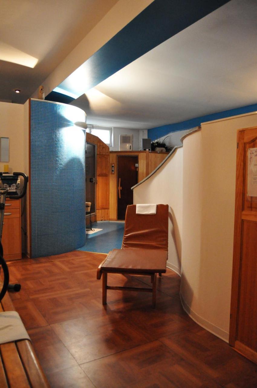 Hotel Elena Saint-Vincent Kültér fotó