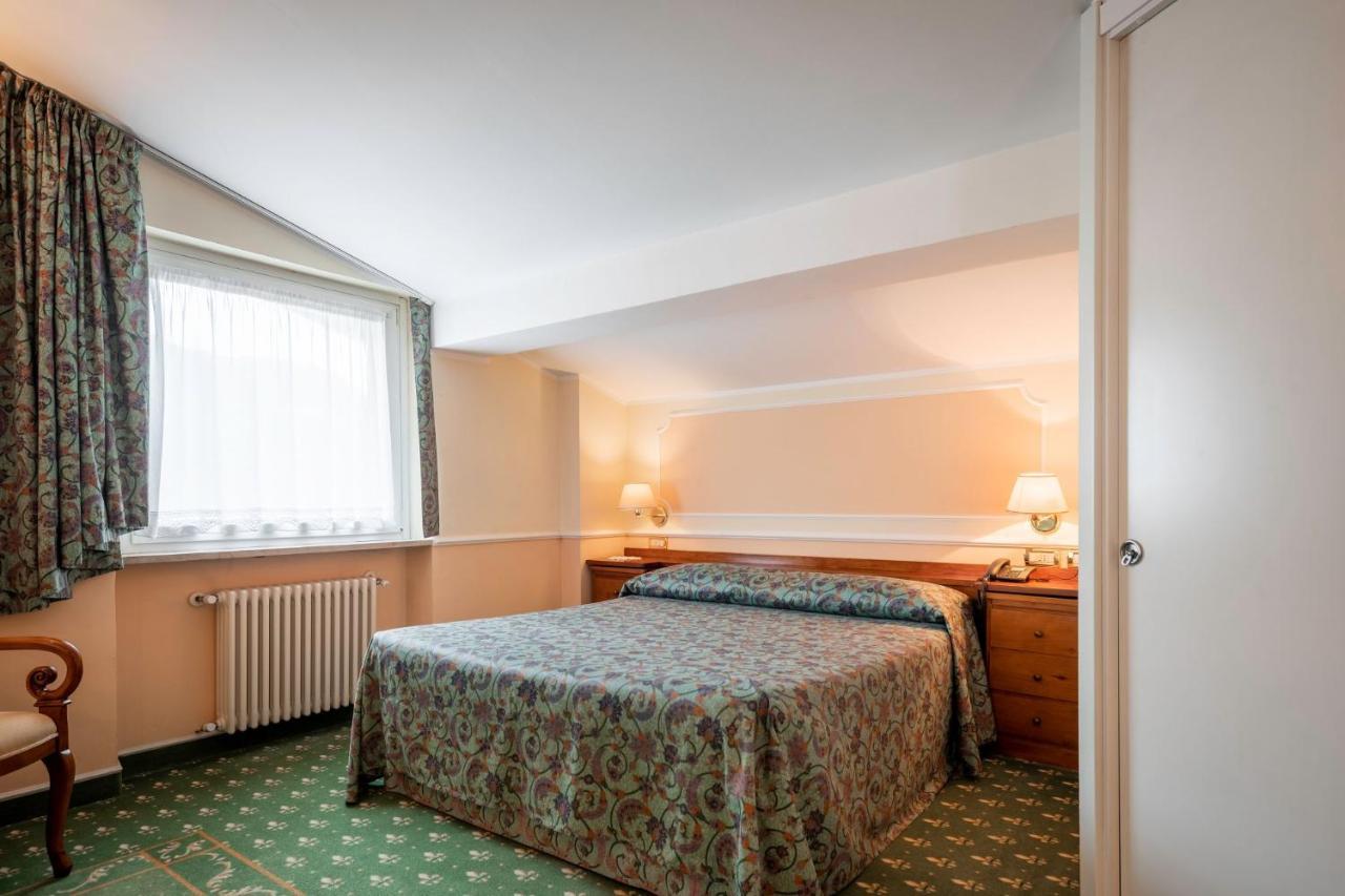 Hotel Elena Saint-Vincent Szoba fotó